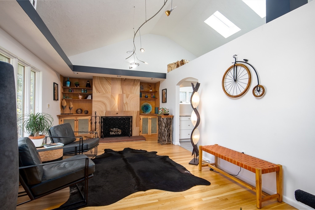 147 Rice Avenue Northborough, MA 01532 - Photo 3 of 42 Gallery Image 3
