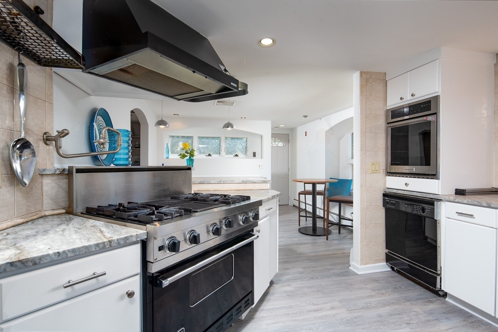 147 Rice Avenue Northborough, MA 01532 - Photo 4 of 42 Gallery Image 4