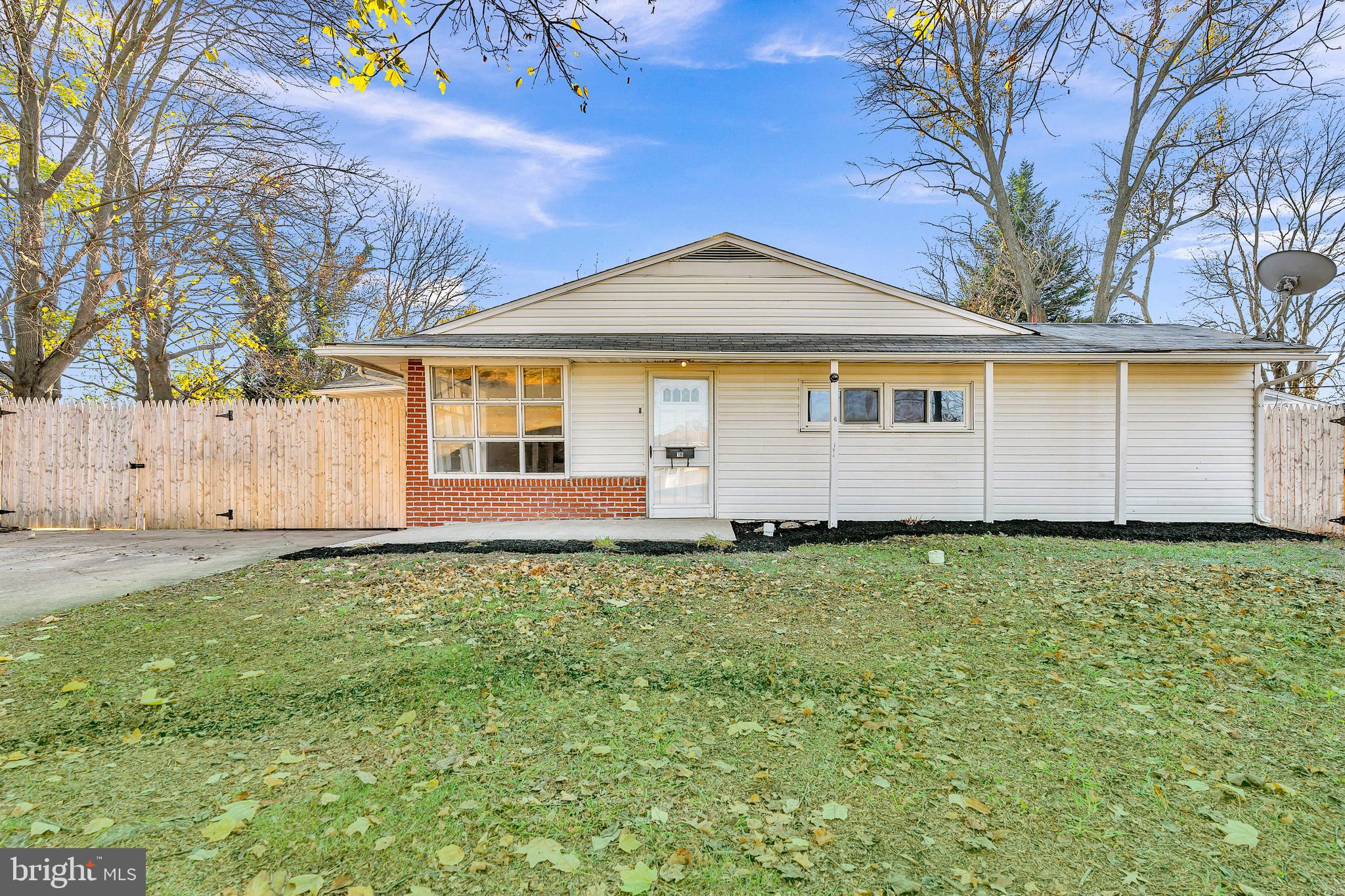 16 Montrose Drive Newark, DE 19713 - Photo 2 of 37
