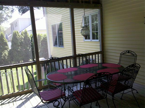 52 Greenfield Road Cumberland, RI 02864 - Photo 8 of 11 Gallery Image 8