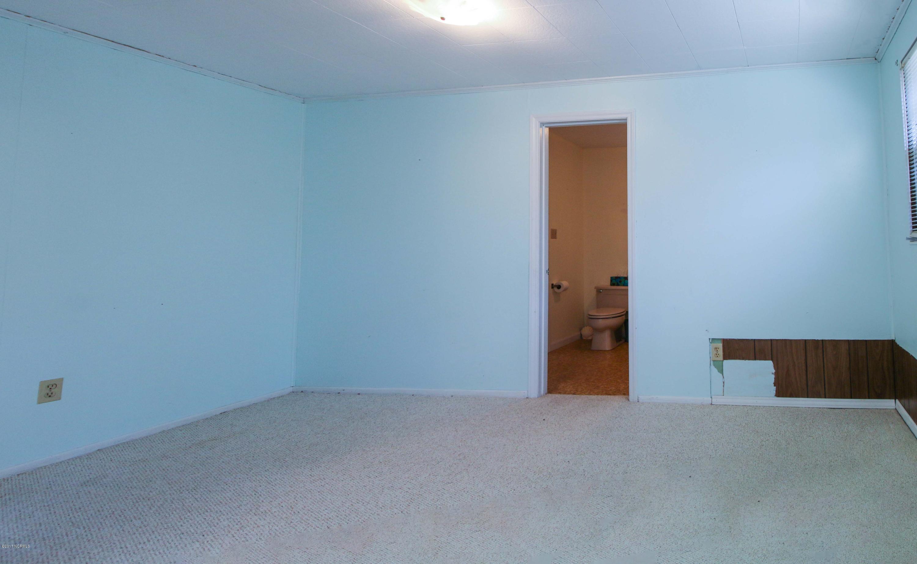 407 Queens Haven Road Hubert, NC 28539 - Photo 11 of 24 IMG_8836