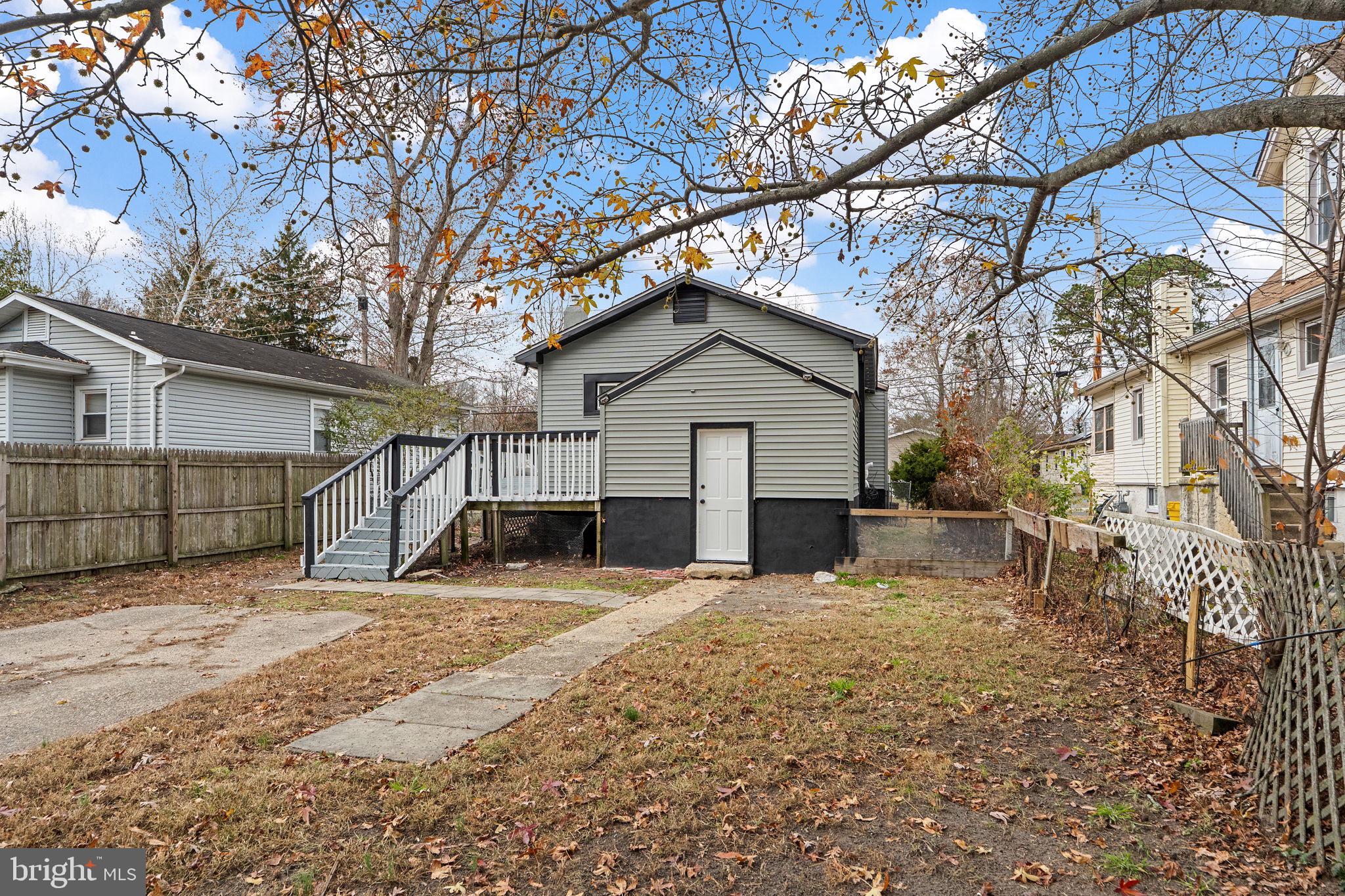 40 Wilson Road Clementon, NJ 08021 - Photo 29 of 31 a view of a house with a yard covered in snow