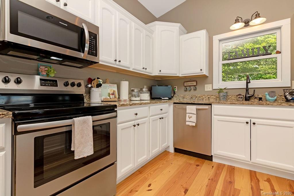 370 Ben Nevis Road Brevard, NC 28712 - Photo 12 of 41 Gallery Image 12