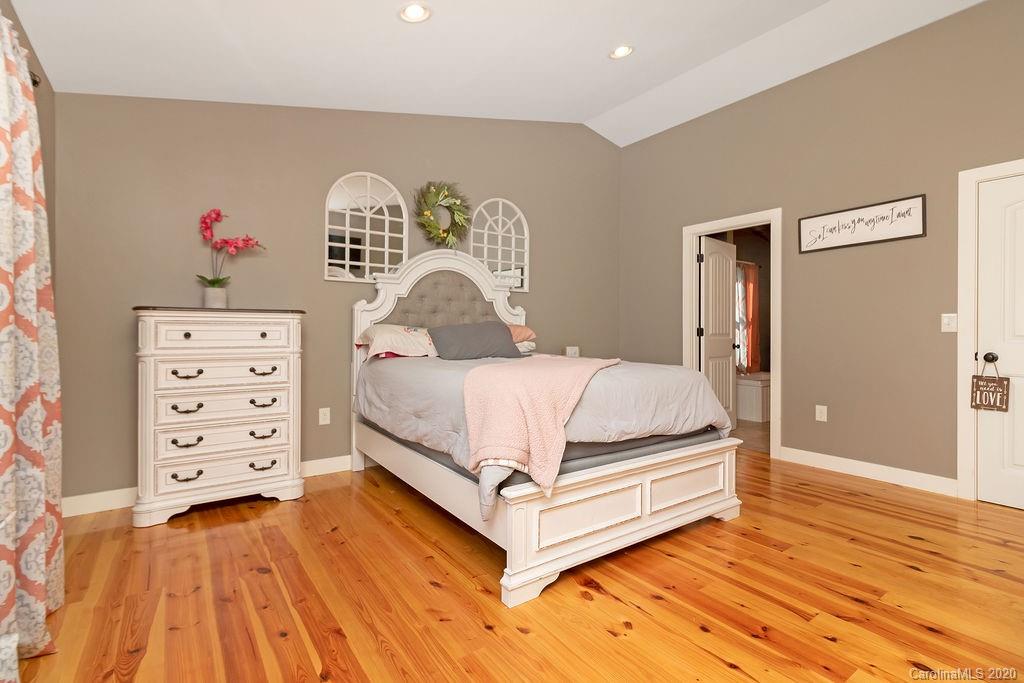 370 Ben Nevis Road Brevard, NC 28712 - Photo 26 of 41 Gallery Image 26