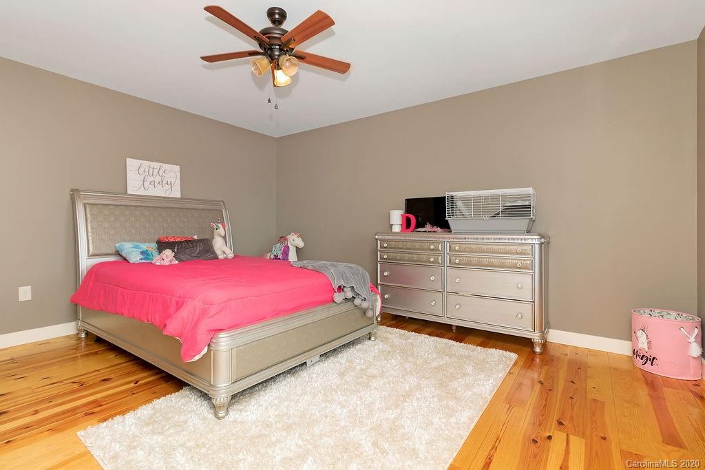 370 Ben Nevis Road Brevard, NC 28712 - Photo 30 of 41 Gallery Image 30