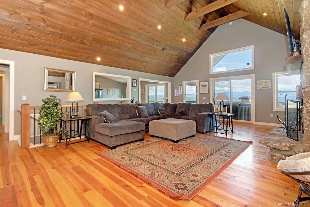 370 Ben Nevis Road Brevard, NC 28712 - Photo 5 of 41 Gallery Image 5