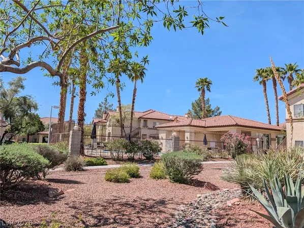 $1,335 | 8501 West University Avenue, Unit 1071, Las Vegas, NV 89147