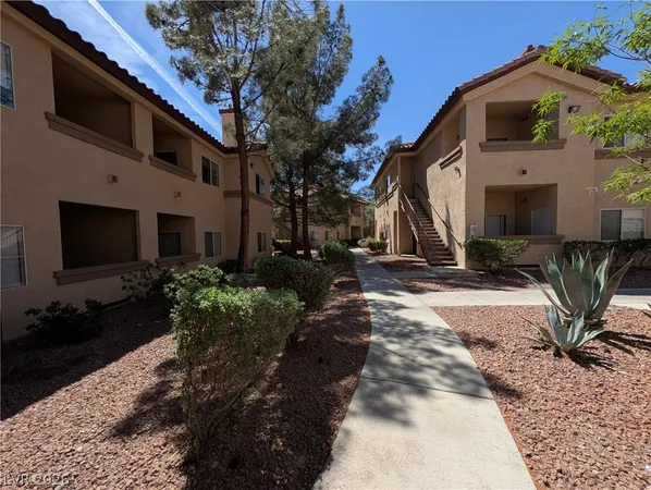 $1,335 | 8501 West University Avenue, Unit 1071, Las Vegas, NV 89147