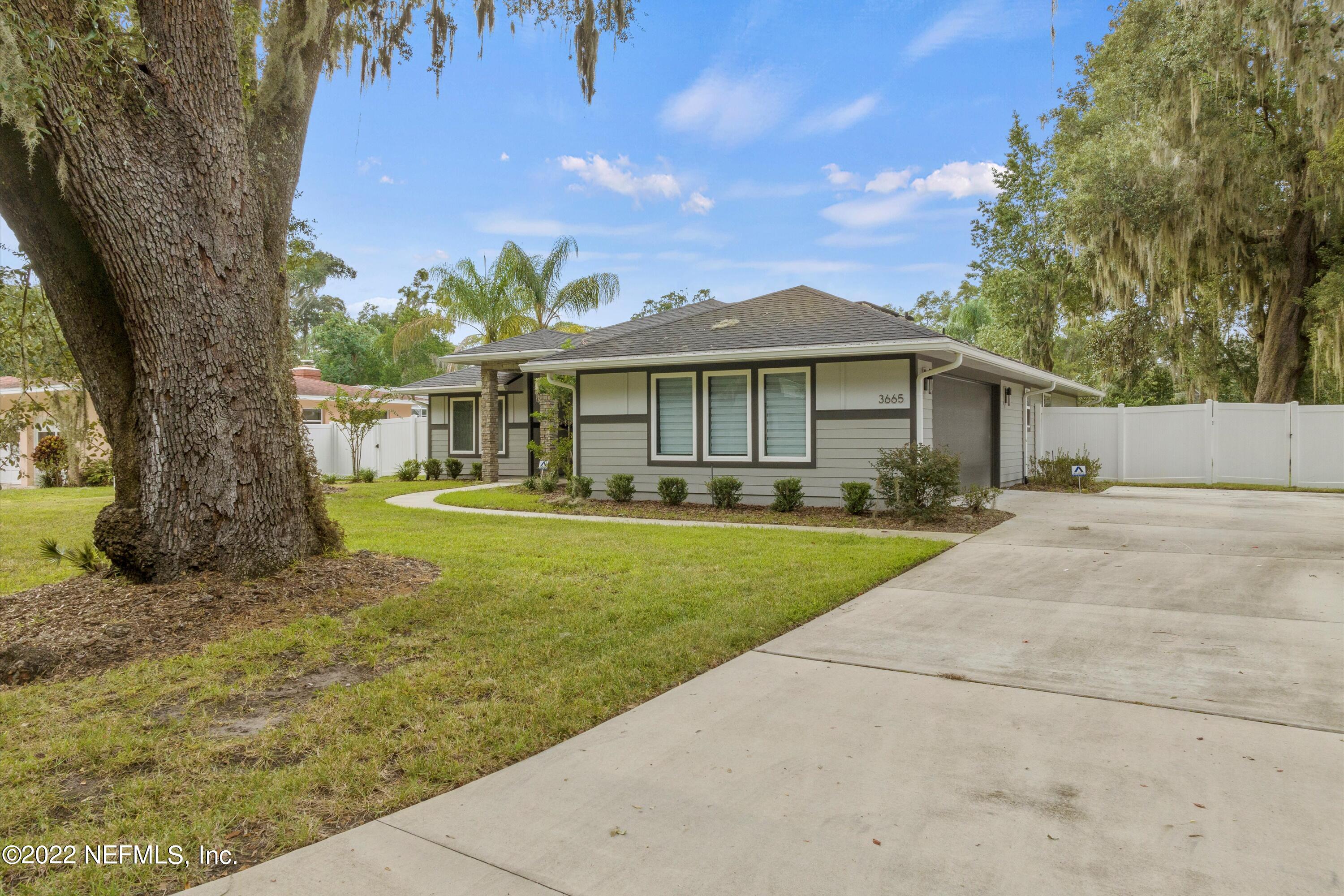 3665 Hilliard Road Jacksonville, FL 32217 - Photo 3 of 33 Staged to Sell_MLS_Hilliard_ (3)