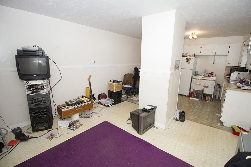 772 New Boston Road Fall River, MA 02720 - Photo 9 of 26 Gallery Image 9
