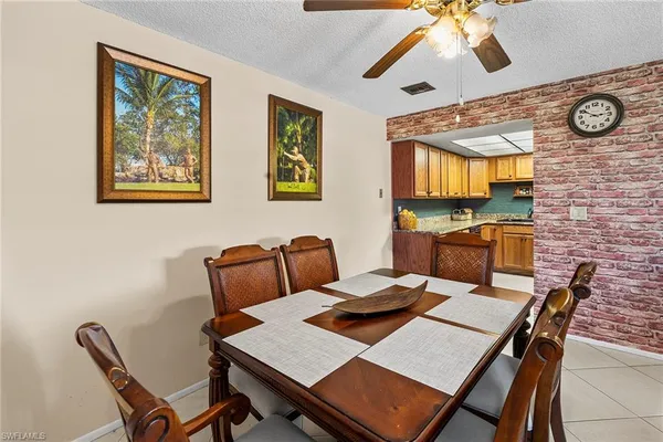 $3,495 | 131 Teryl Road, Unit C3, Naples, FL 34112