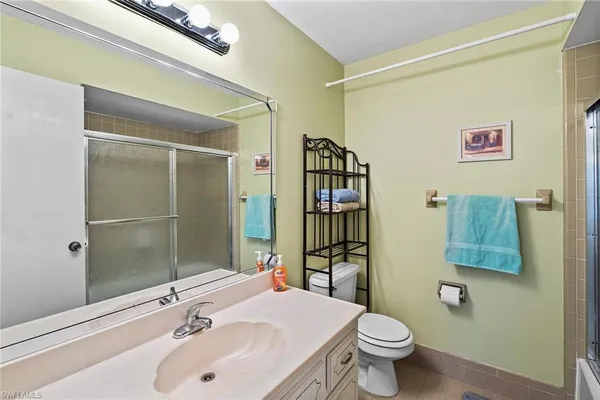 $3,495 | 131 Teryl Road, Unit C3, Naples, FL 34112