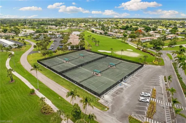 $3,495 | 131 Teryl Road, Unit C3, Naples, FL 34112