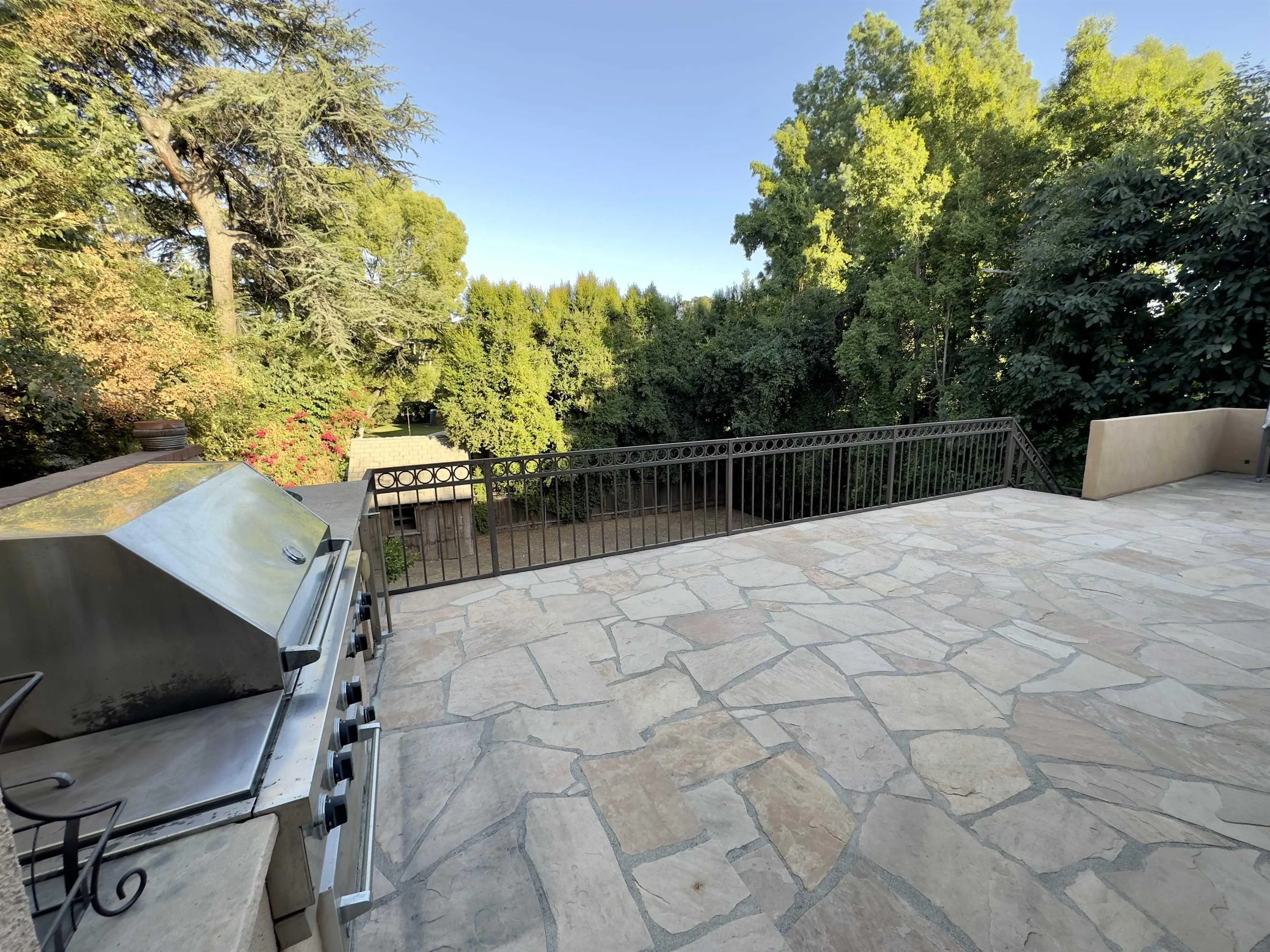 32 Club Road Pasadena, CA 91105 - Photo 13 of 33 Gallery Image 13