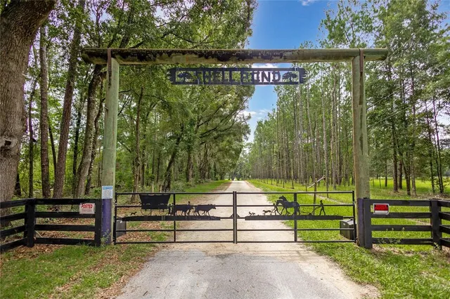 $585,000 | 8530 Northeast 160th Avenue, Williston, FL 32696