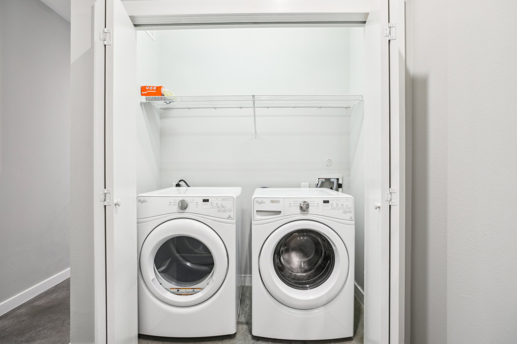 2505 Thornton Road, Unit 1107 Austin, TX 78704 - Photo 20 of 34 a utility room with dryer and washer