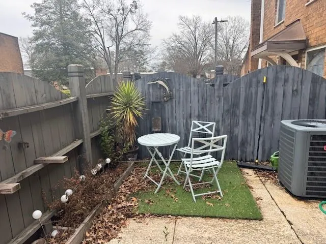 $275,000 | 105 North River Drive, Unit G, Atlanta, GA 30350