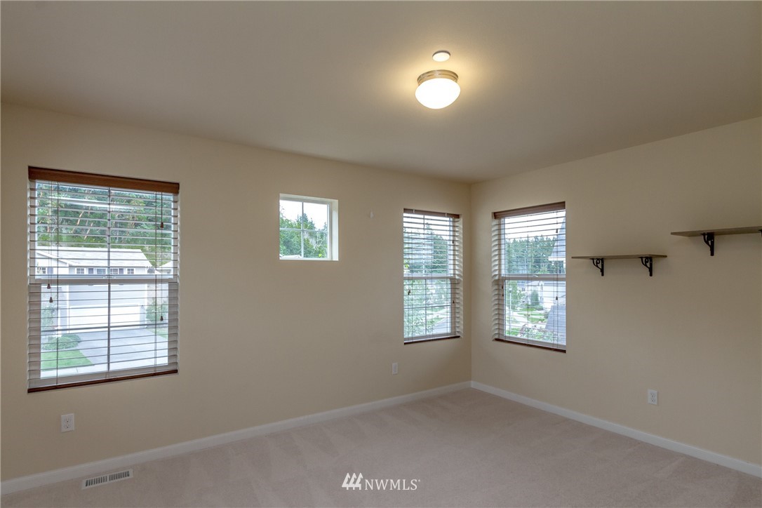 1195 Swan Loop DuPont, WA 98327 - Photo 22 of 24 Gallery Image 22