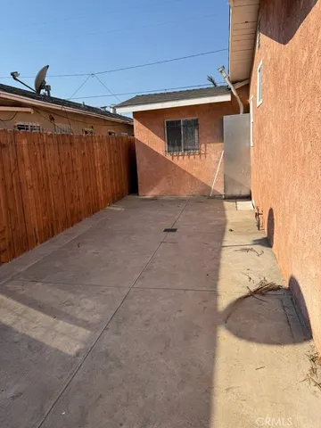 $2,650 | 6123 Pala Avenue, Maywood, CA 90270