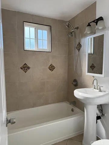 $2,650 | 6123 Pala Avenue, Maywood, CA 90270