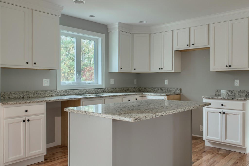 170 Greenwood Road Andover, MA 01810 - Photo 8 of 29 Gallery Image 8