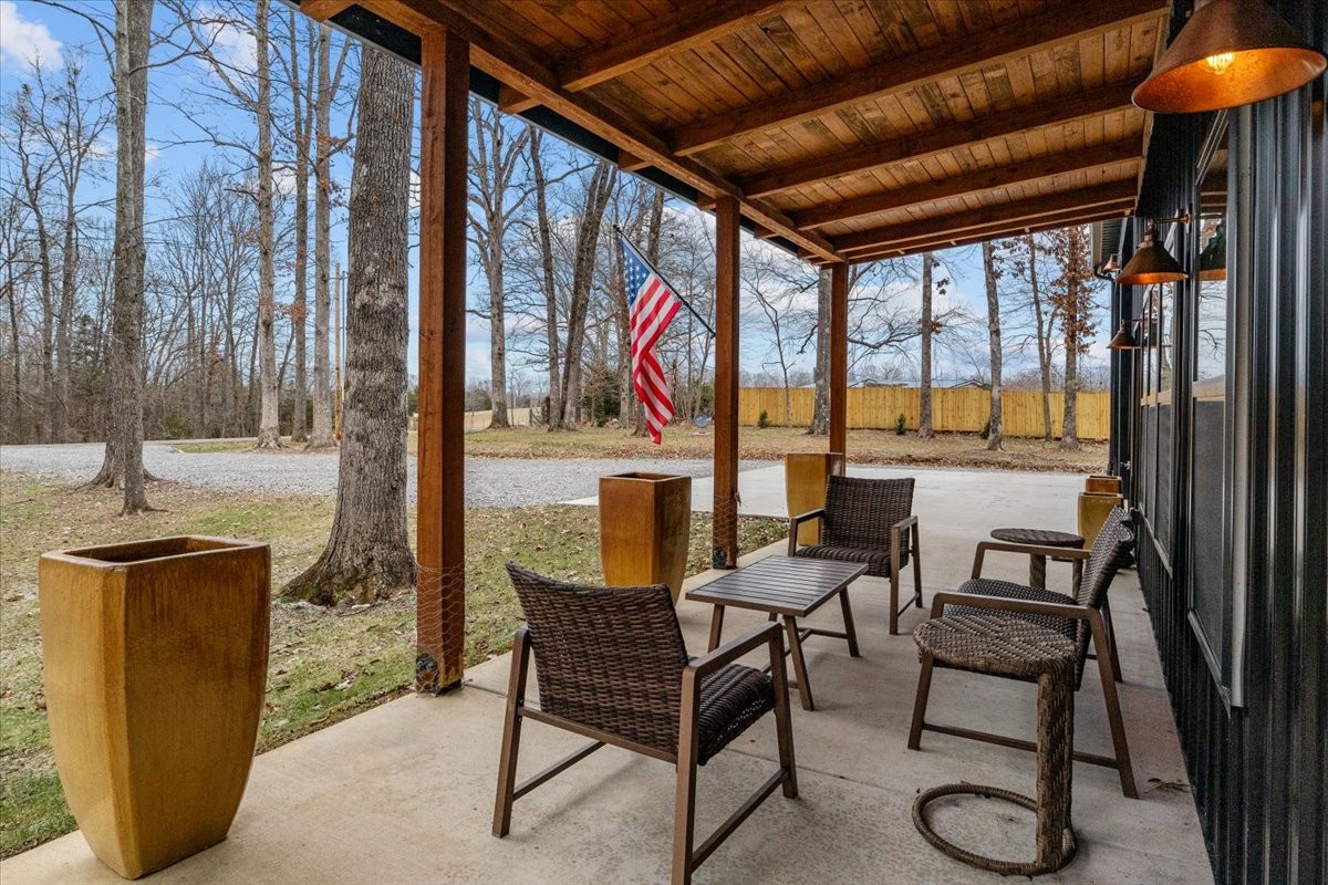 724 Coaling Road Charlotte, TN 37036 - Photo 3 of 26 Gallery Image 3