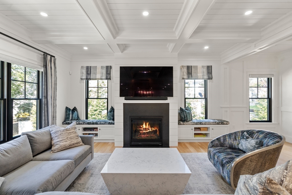 7 Massasoit Road Wellesley, MA 02481 - Photo 8 of 42