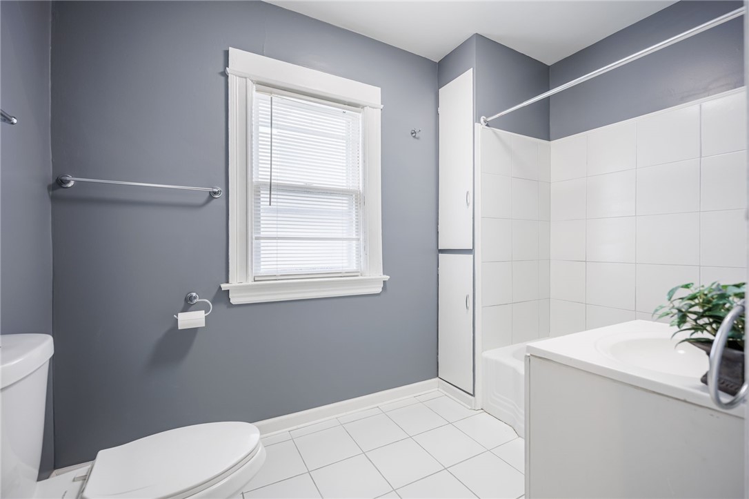 174 Gardiner Avenue Rochester, NY 14611 - Photo 17 of 24