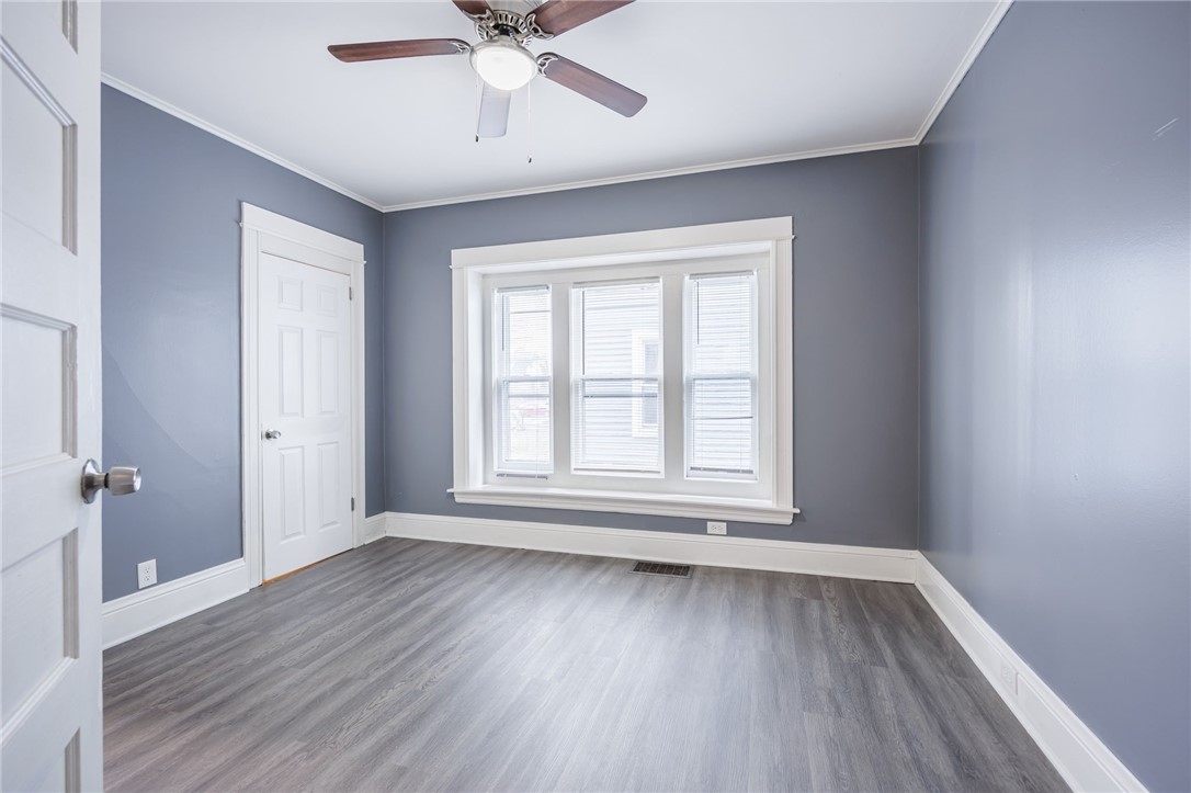 174 Gardiner Avenue Rochester, NY 14611 - Photo 5 of 24