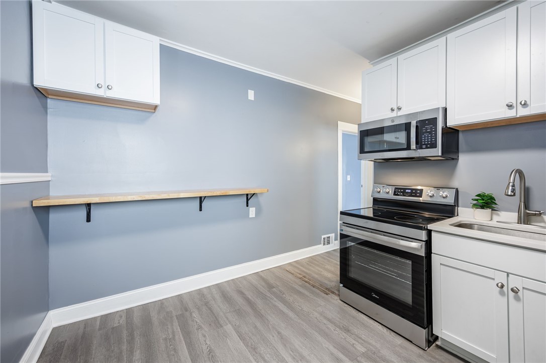 174 Gardiner Avenue Rochester, NY 14611 - Photo 10 of 24