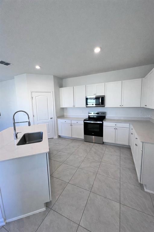 470 Redbud Road Palm Coast, FL 32137 - Photo 7 of 12