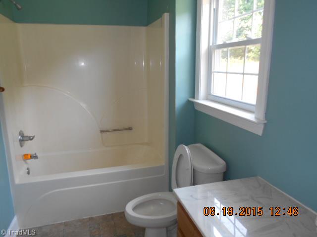 1647 Flat Shoals Road King, NC 27021 - Photo 12 of 21