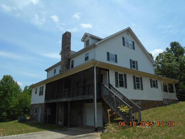 1647 Flat Shoals Road King, NC 27021 - Photo 3 of 21