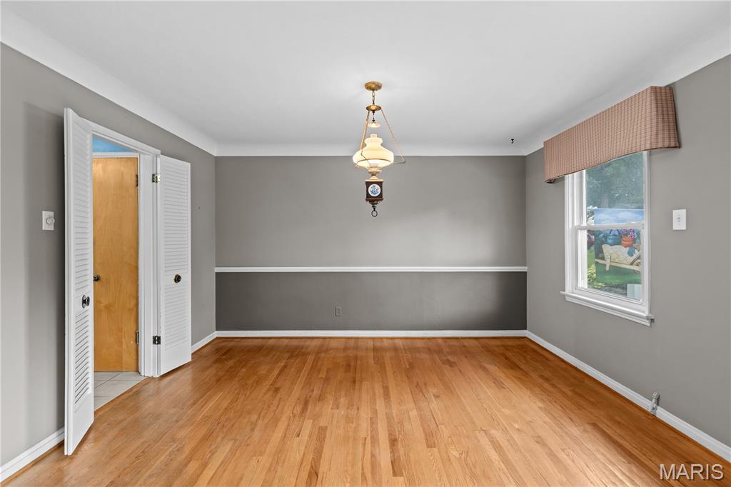 425 Linum Lane Webster Groves, MO 63119 - Photo 7 of 24
