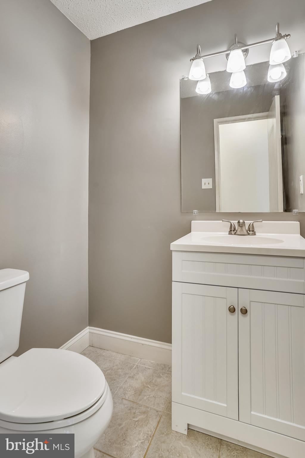 2432 Southgate Square Reston, VA 20191 - Photo 12 of 40 Powder Room Main Level