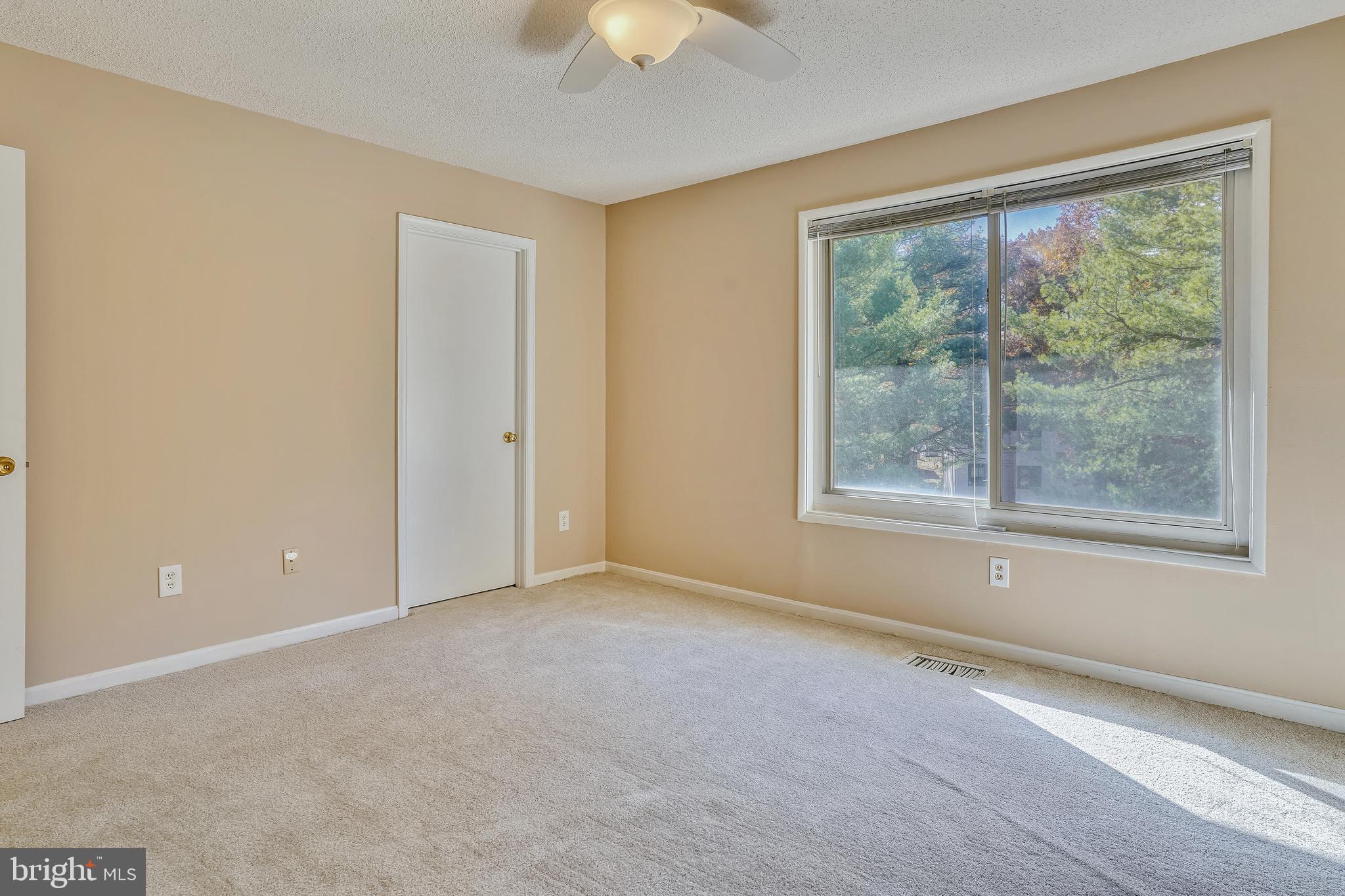 2432 Southgate Square Reston, VA 20191 - Photo 15 of 40 Primary Bedroom, View 2