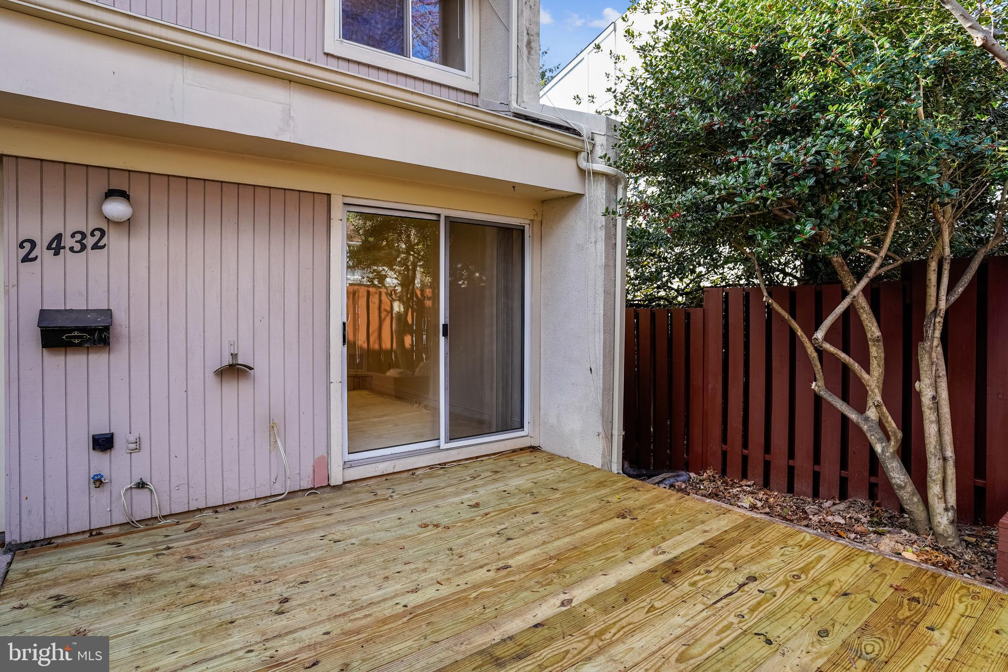 2432 Southgate Square Reston, VA 20191 - Photo 3 of 40 Front Decked Patio