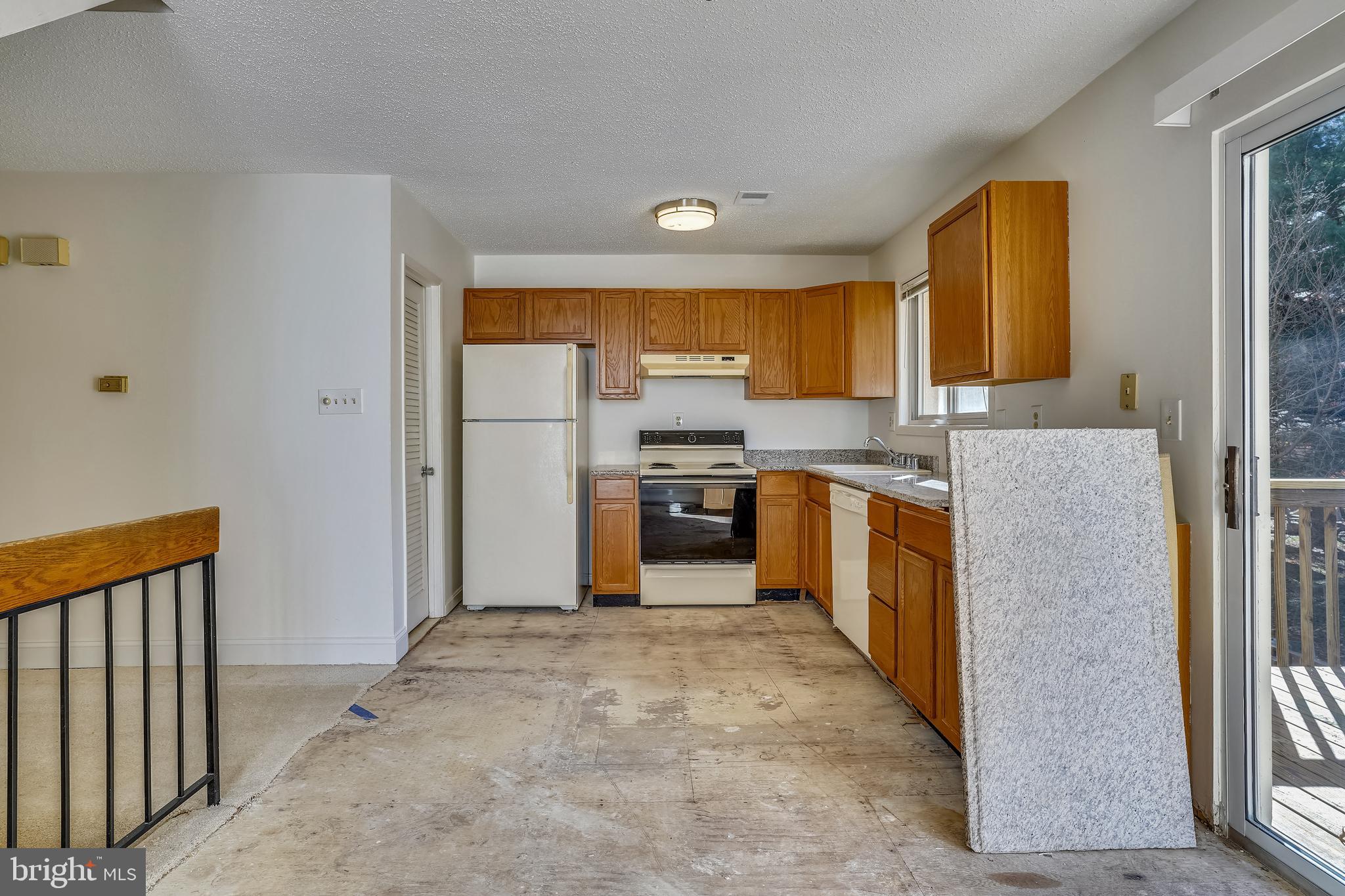 2432 Southgate Square Reston, VA 20191 - Photo 8 of 40 Open Kitchen to Dining Area