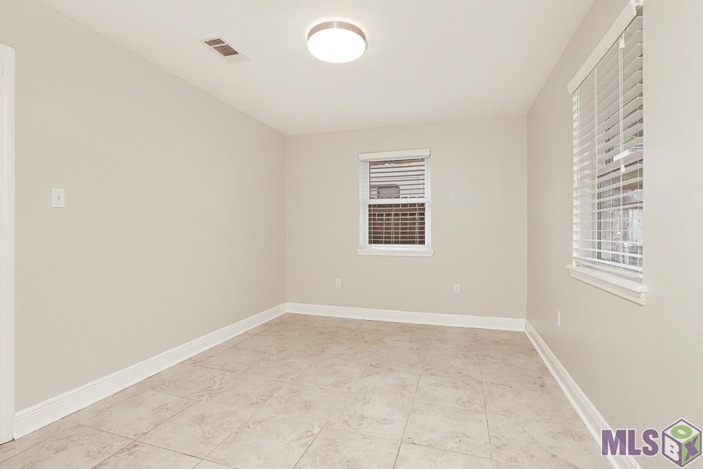 6536 Winbourne Avenue Baton Rouge, LA 70805 - Photo 14 of 30 Primary bedroom view 2