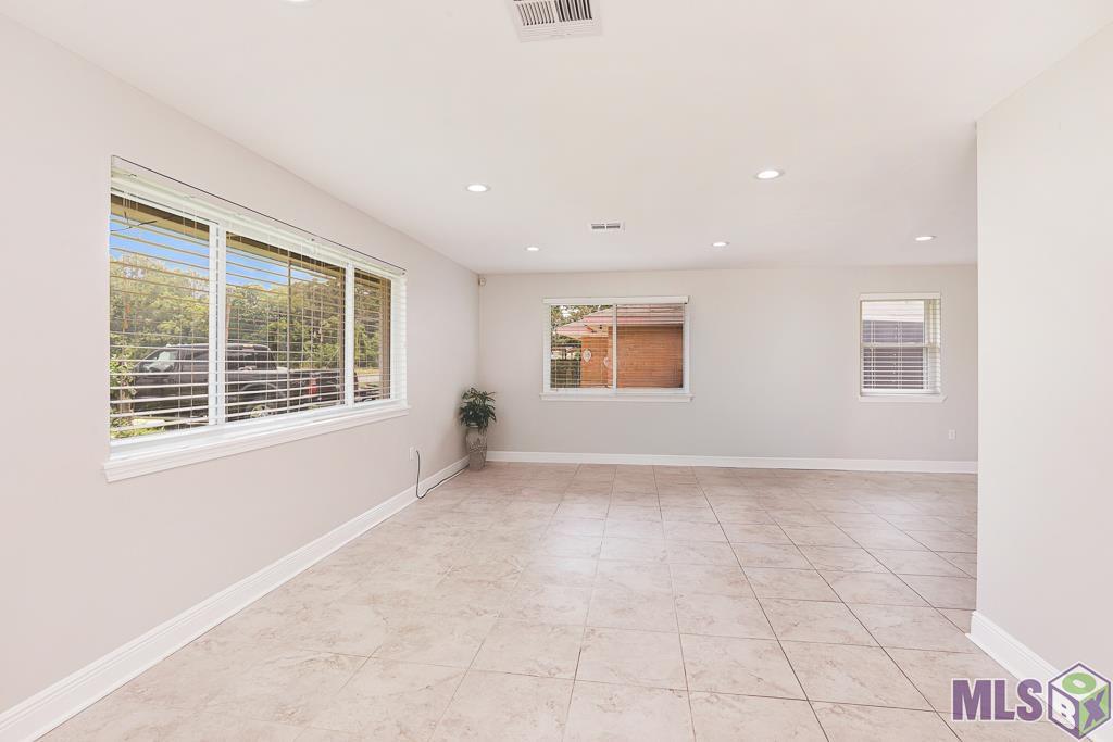 6536 Winbourne Avenue Baton Rouge, LA 70805 - Photo 6 of 30 Gallery Image 6