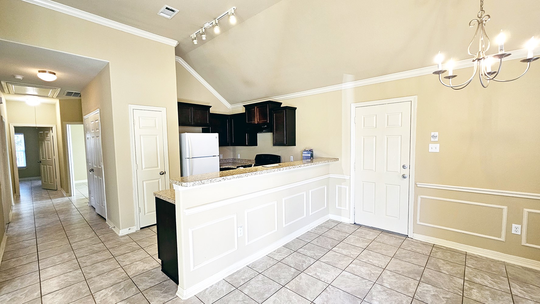 8031 Canyon Street Houston, TX 77051 - Photo 5 of 17 a view of a kitchen with electric appliances