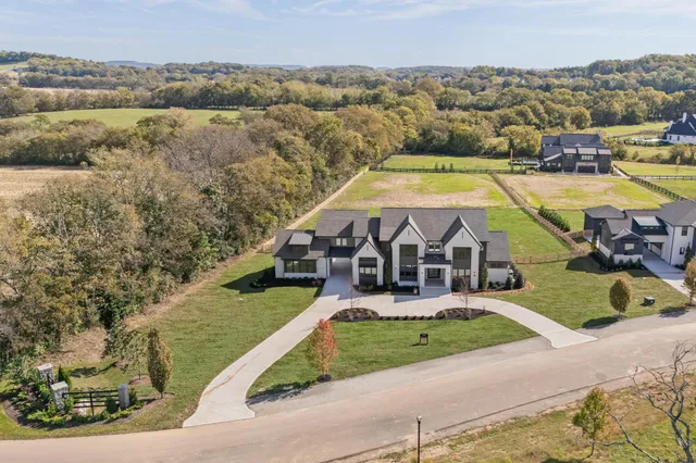 $3,999,990 | 1760 Dean Road, Thompson's Station, TN 37179