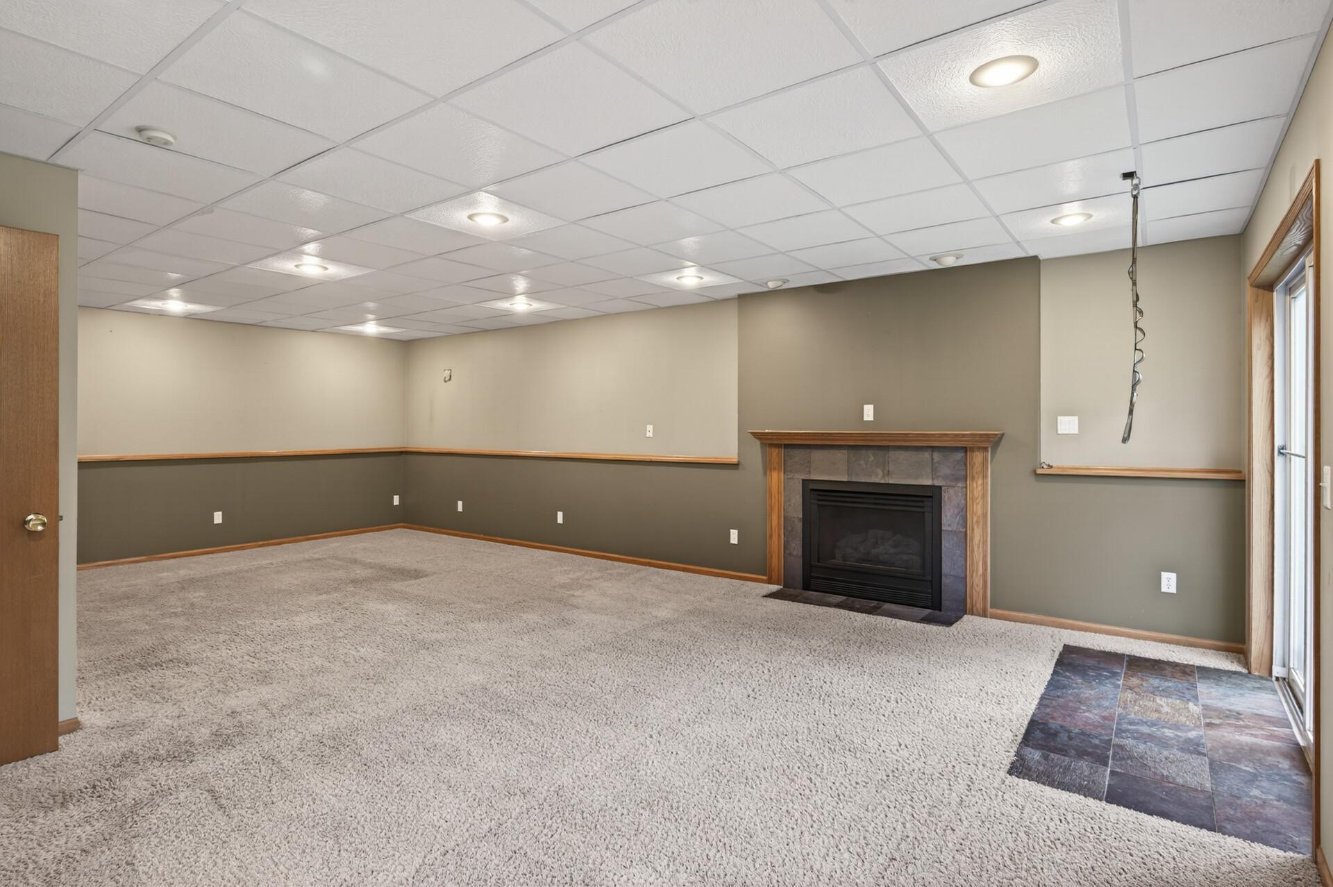 8270 Dawson Way Inver Grove Heights, MN 55076 - Photo 23 of 36