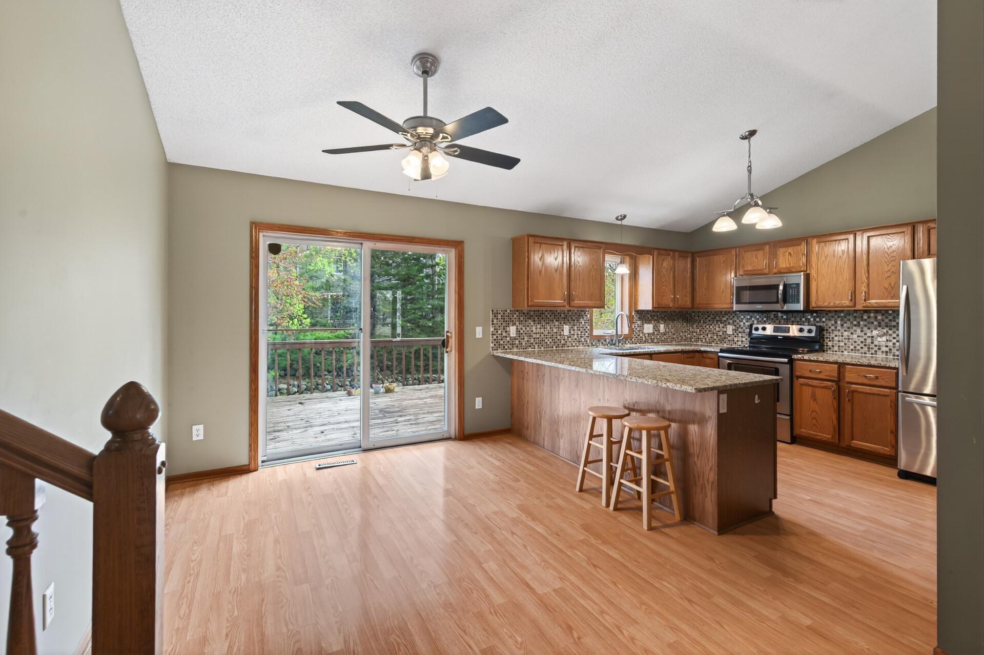 8270 Dawson Way Inver Grove Heights, MN 55076 - Photo 8 of 36