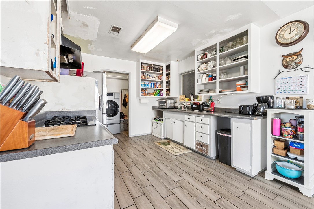 10271 Garrett Road Stanton, CA 90680 - Photo 11 of 35