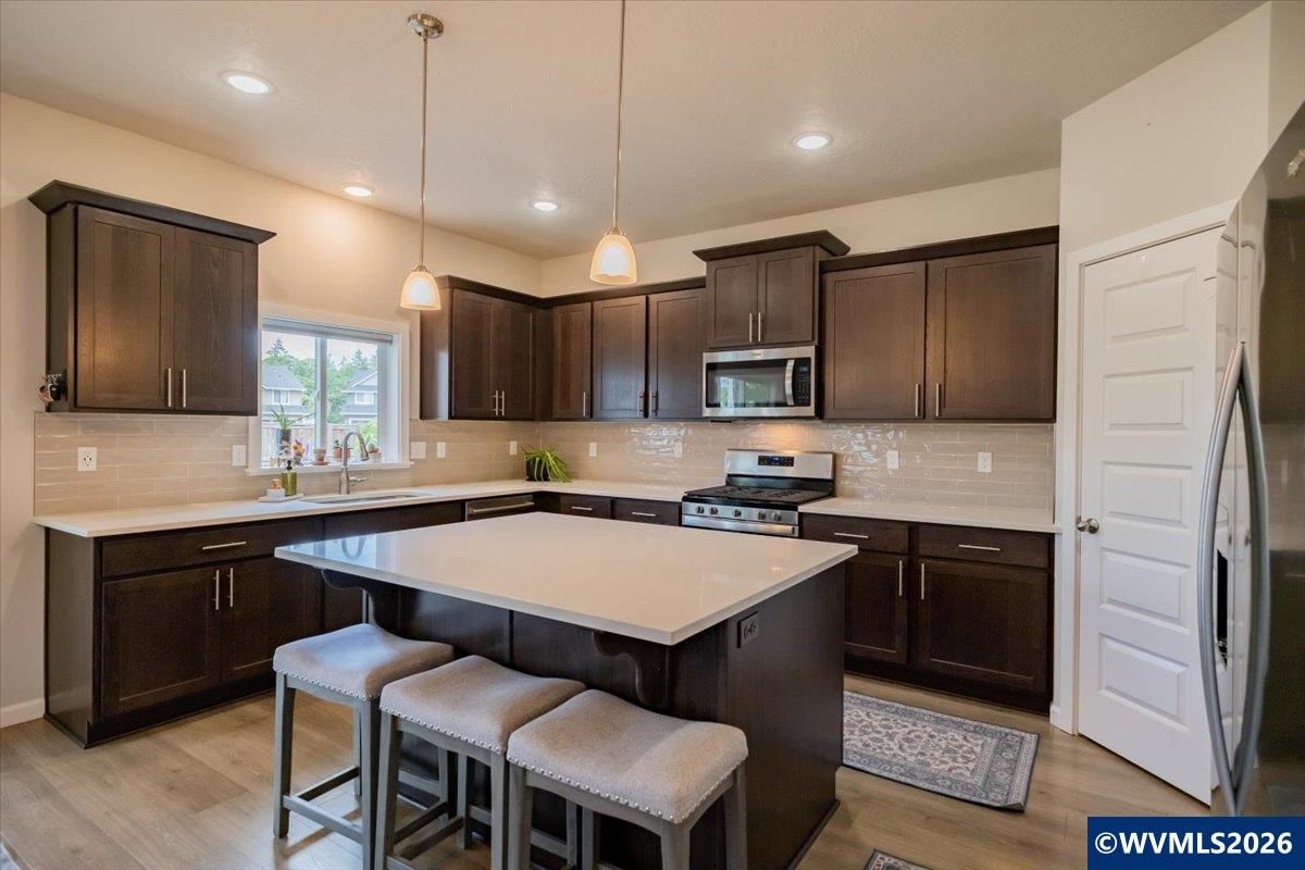 6222 Northeast Meander Street Albany, OR 97321 - Photo 8 of 50