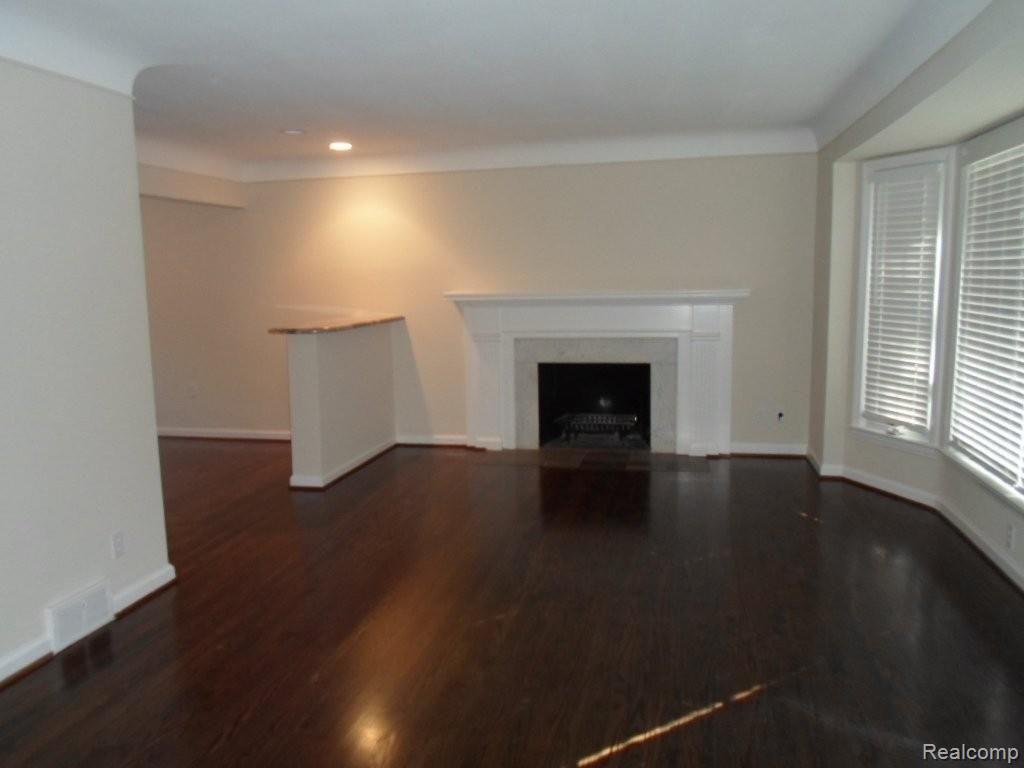 2095 Yorkshire Road Birmingham, MI 48009 - Photo 3 of 10 Fireplace.JPG