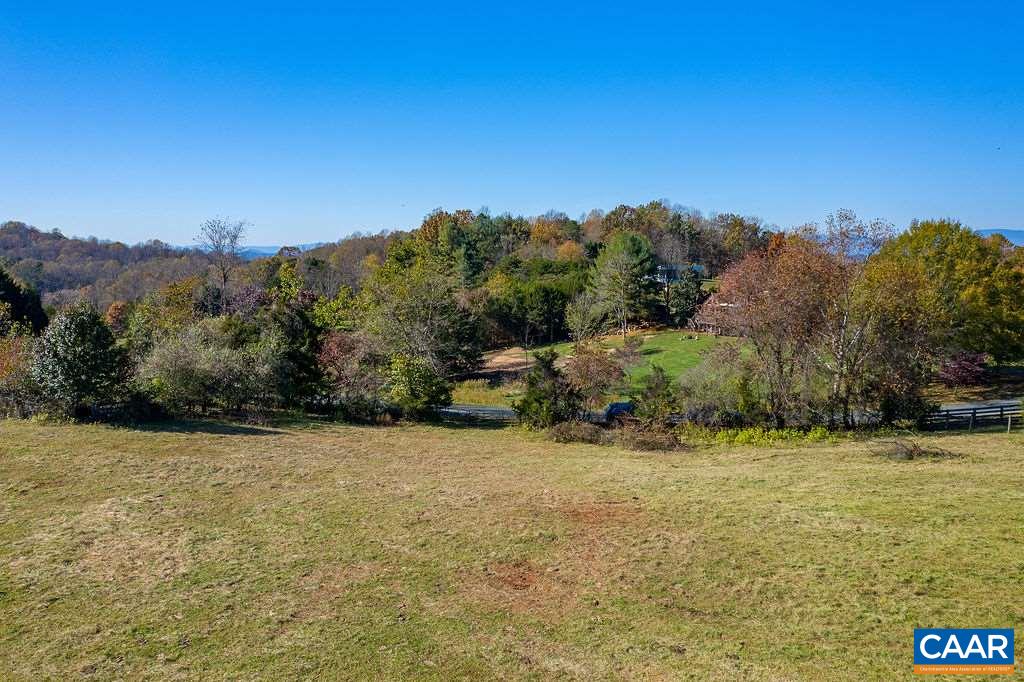 955 Wolf Trap Road Charlottesville, VA 22911 - Photo 4 of 30 a view of basketball court