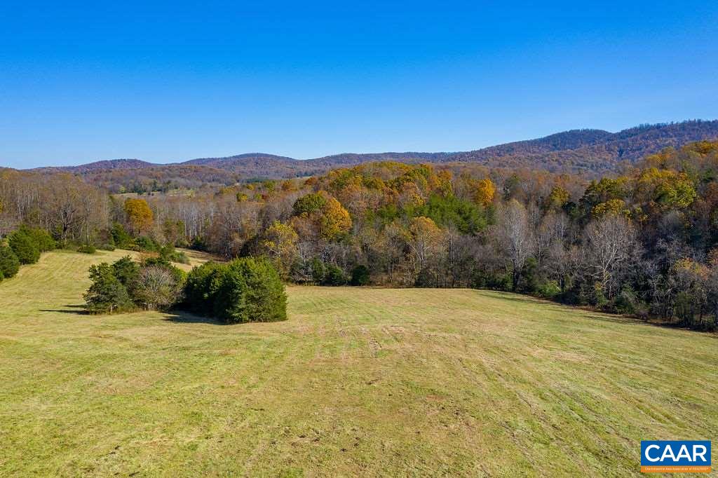 955 Wolf Trap Road Charlottesville, VA 22911 - Photo 6 of 30 a view of an outdoor space with mountain view