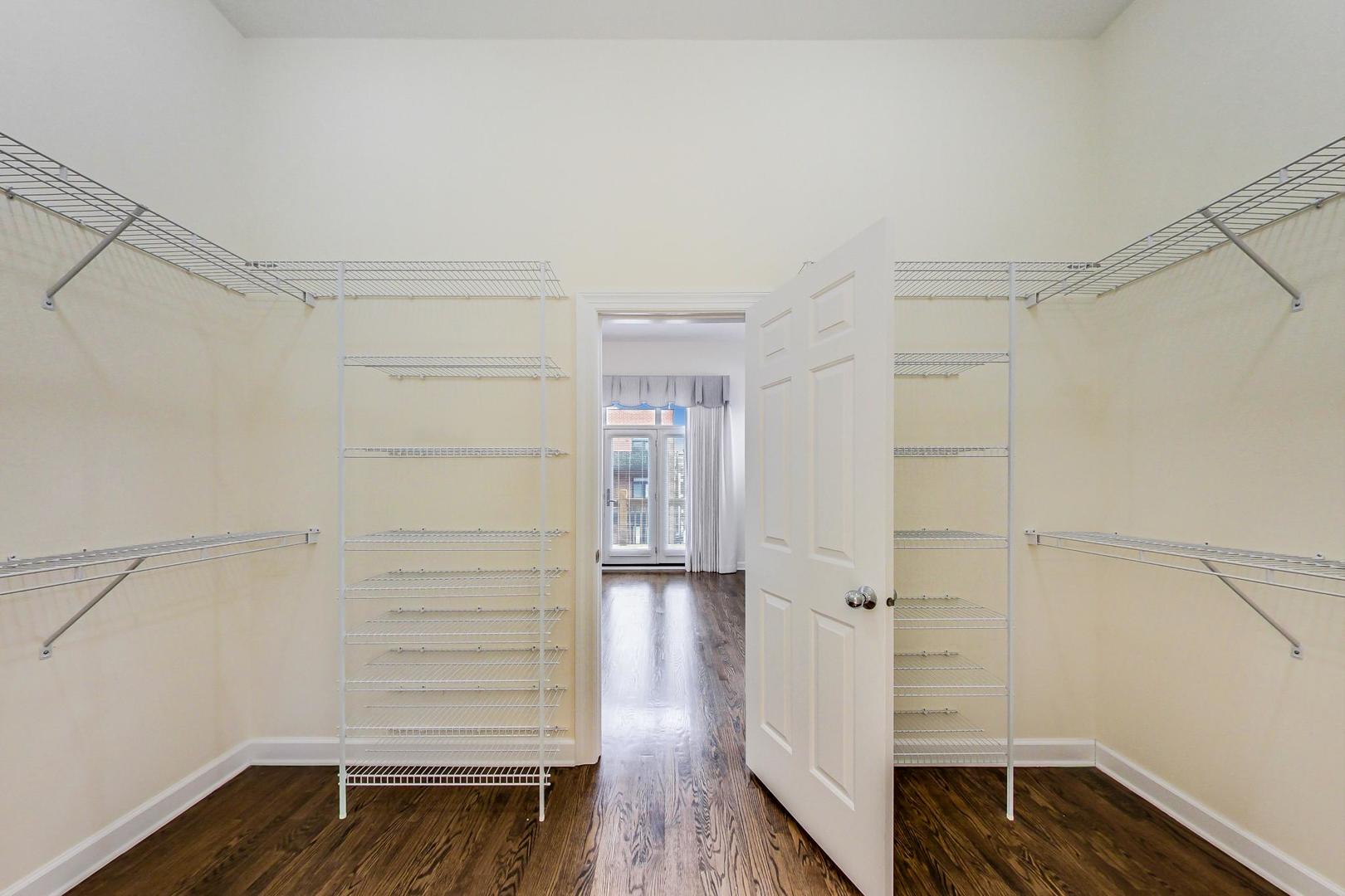 3545 North Fremont Street, Unit 3S Chicago, IL 60657 - Photo 13 of 21